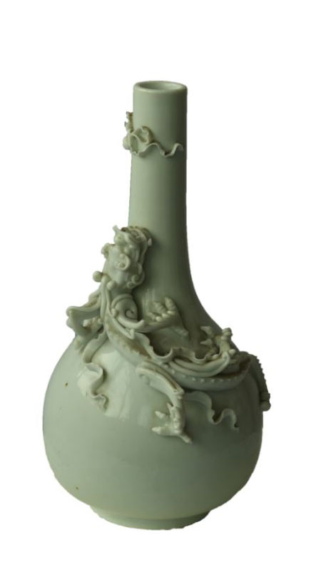 明德化窑螭龙瓶